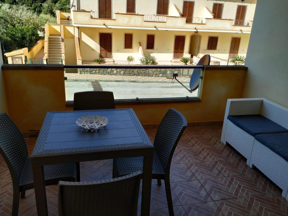 La Caletta Di Dany Apartamento Castelsardo Exterior foto